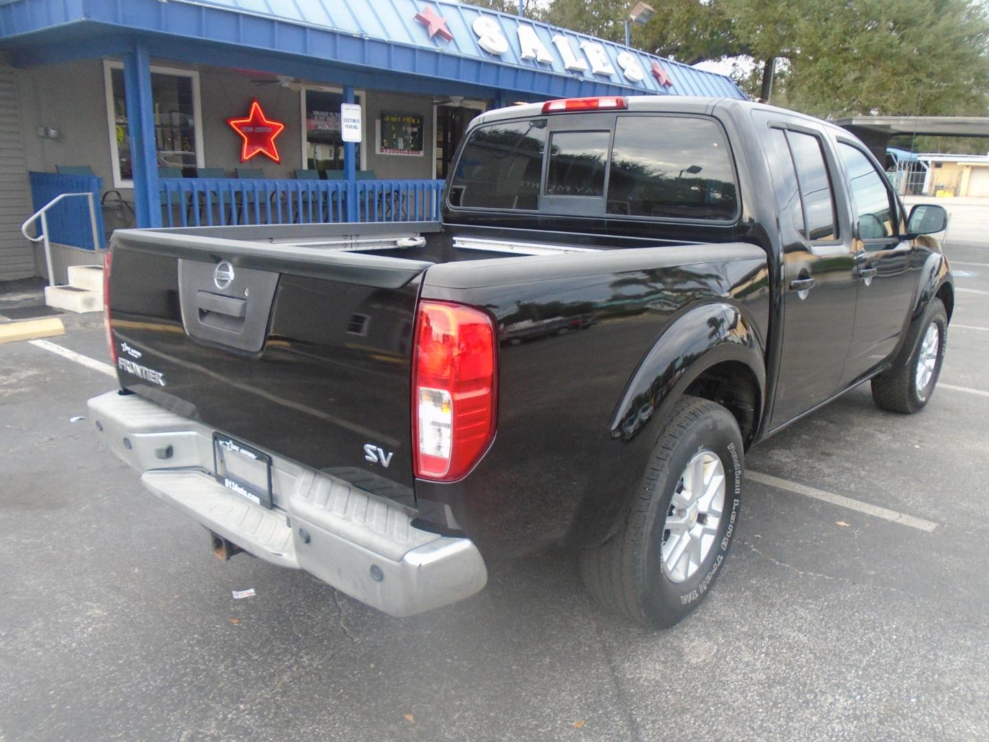 2014 Nissan Frontier S Crew Cab 5AT 2WD (1N6AD0ER3EN) with an 4.0L V6 DOHC 24V engine, 5-Speed Automatic transmission, located at 6112 N Florida Avenue, Tampa, FL, 33604, (888) 521-5131, 27.954929, -82.459534 - Photo#3